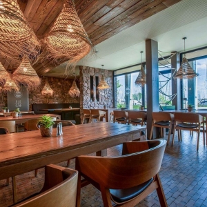 Fedélzet Bisztró: egyél jót és tegyél jót!