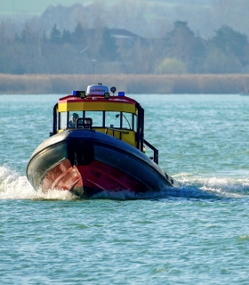 6. Téli Balaton-átúszás Tihanynál – extrém kihívás a hideg víz szerelmeseinek